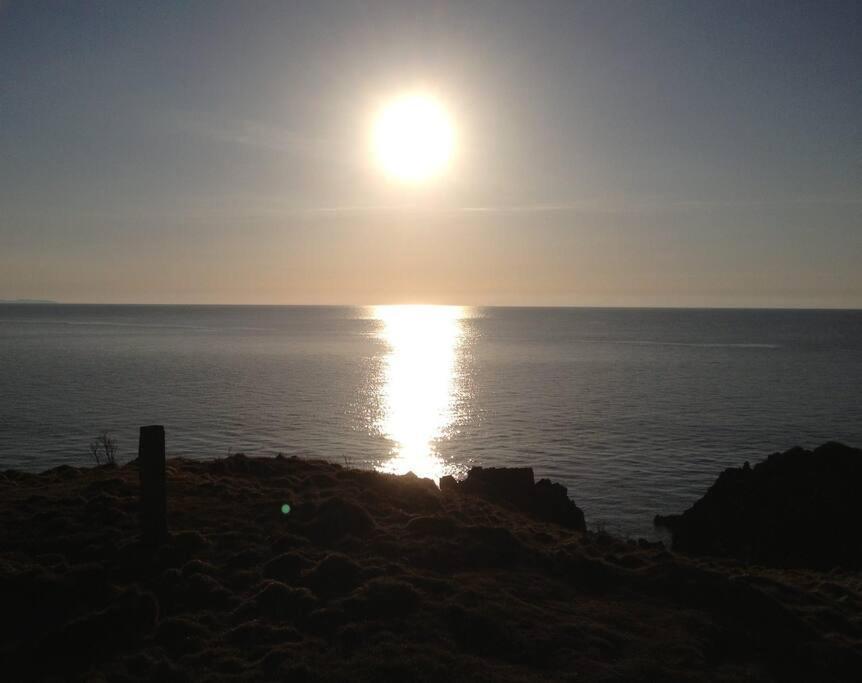 3 Bedroom Townhouse Right On The Harbour Isle of Whithorn 外观 照片