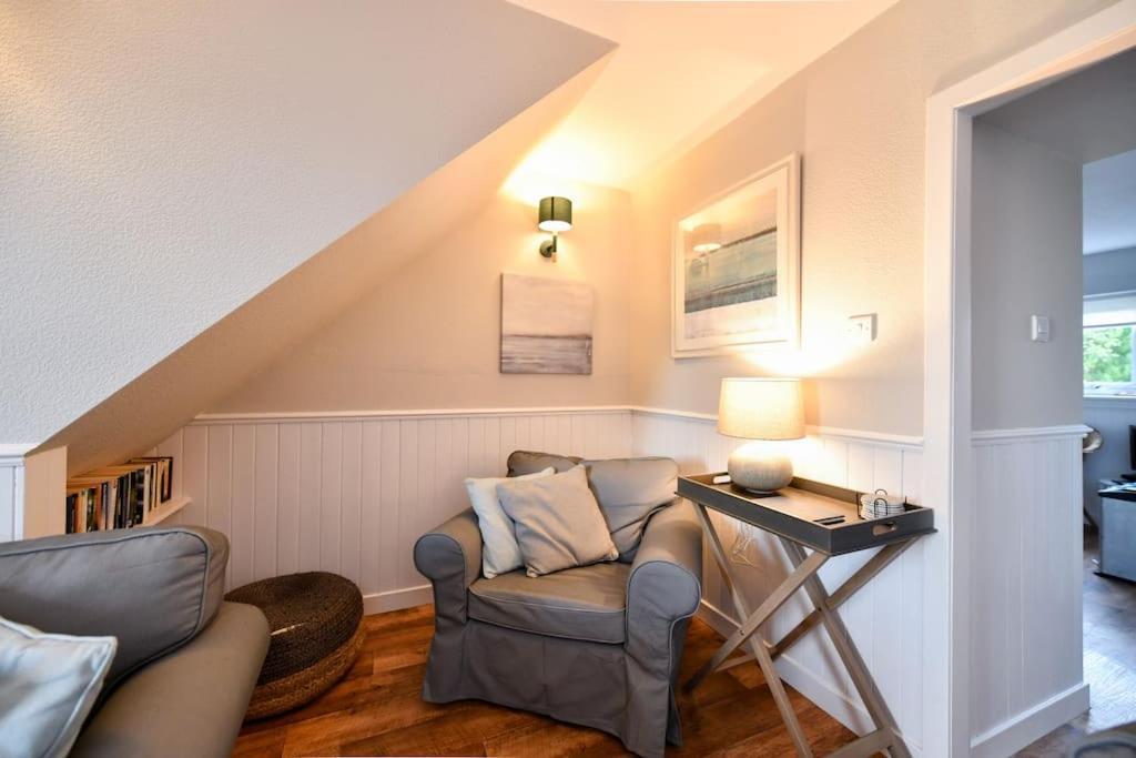 3 Bedroom Townhouse Right On The Harbour Isle of Whithorn 外观 照片